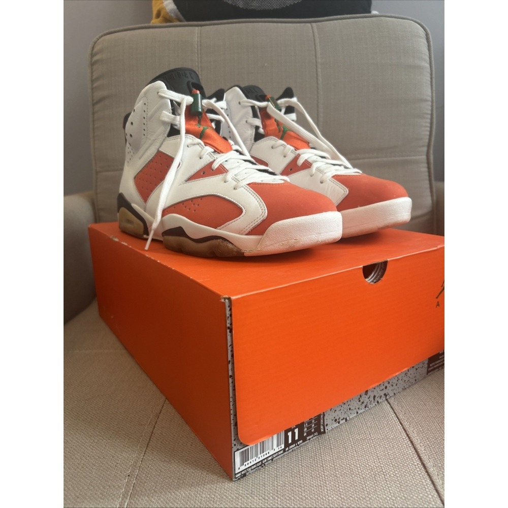 Nike Air Jordan 6 Retro Sneakers Size 11
